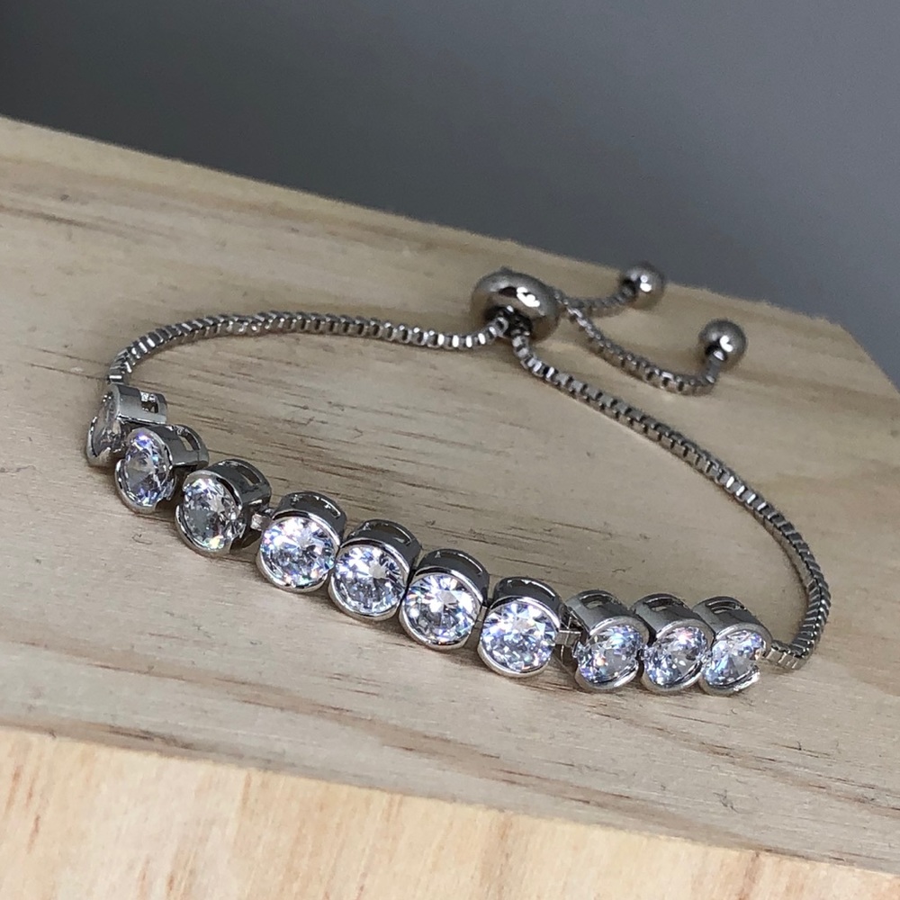 Women’s AAA CZ brilliant cut adjustable bracelet